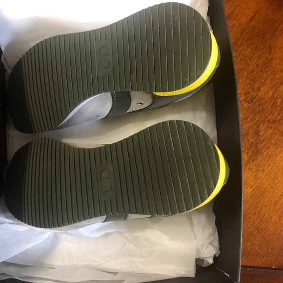 New Christian Dior Leather Sneakers 39.5EU - Picture 3 of 5